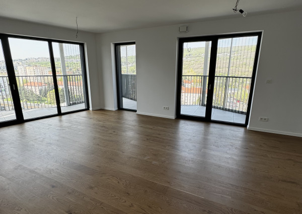 PREDAJ ︱ 2i byt Guthaus s krásnym výhľadom 57m2 + 21m2