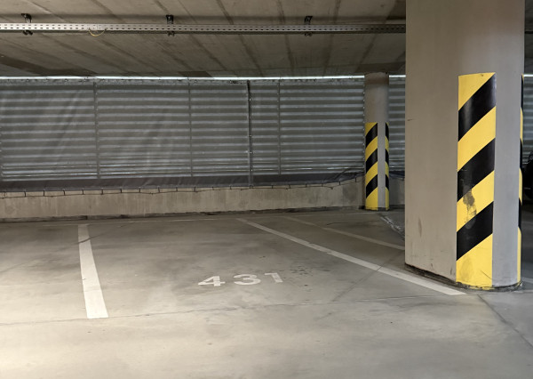 GARÁŽOVÉ STÁTIE V TROCH VEŽIACH NA BAJKALSKEJ UL., 1NP