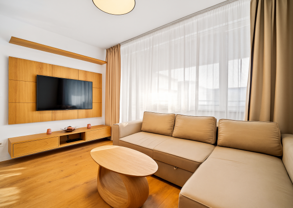 Prenájom Krásny 4iz byt Staré Mesto