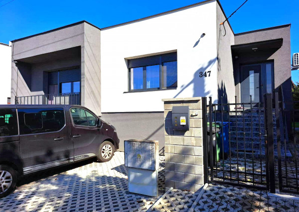 PREDAJ︱Kompletne zrekonštruovaný rodinný dom, Veľké Leváre (okres Malacky)