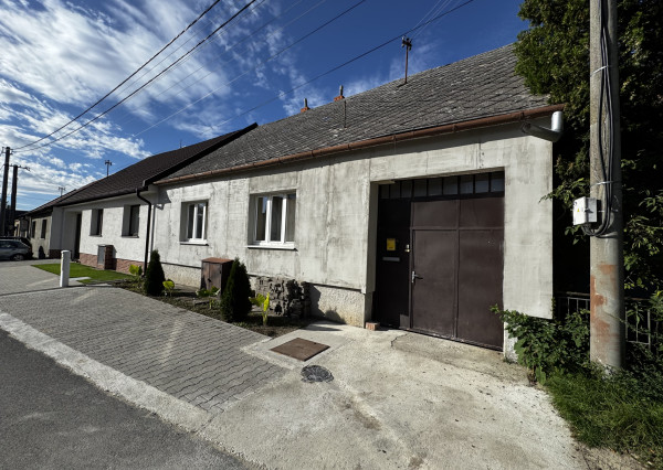 Priestranný RD s veľkým pozemkom